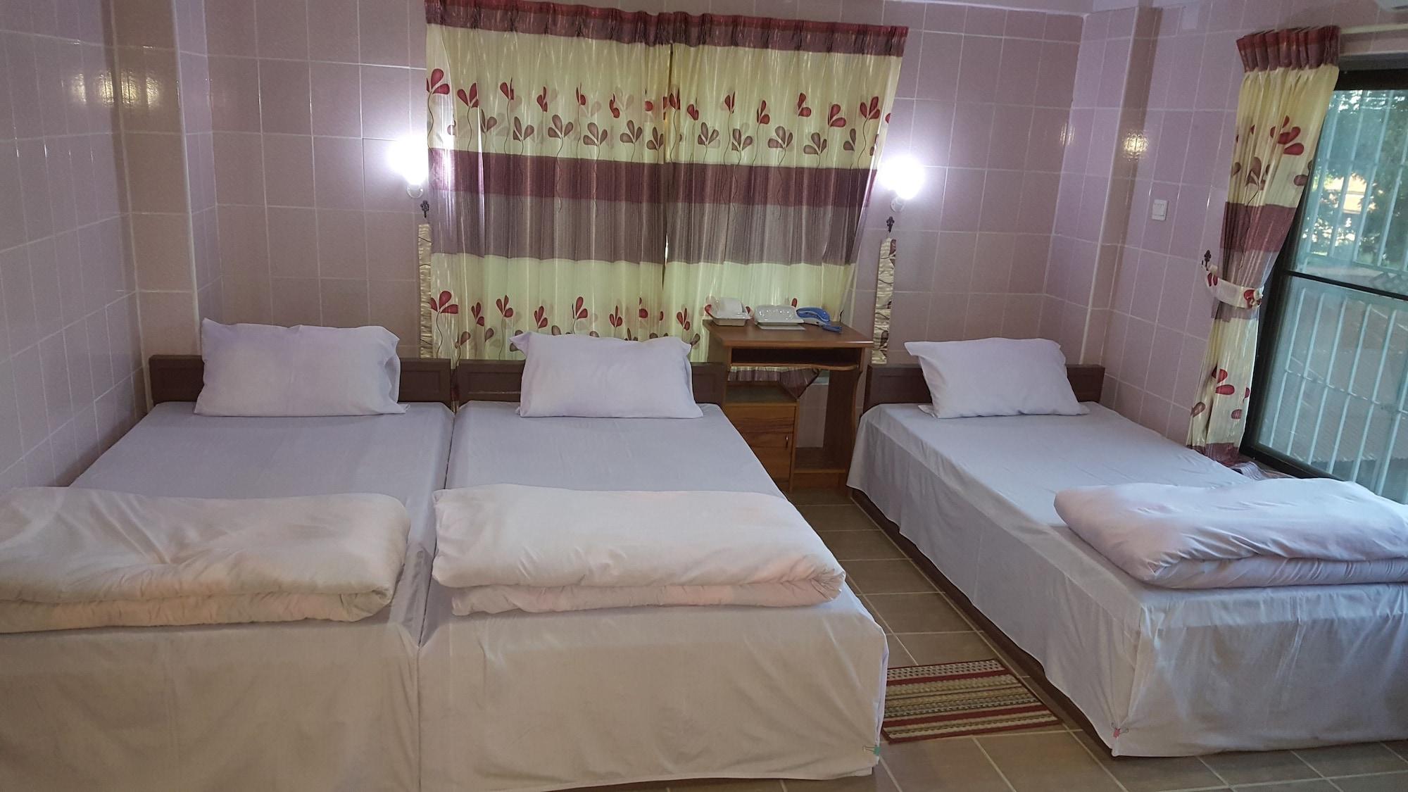 Red Dragon Hotel Hsipaw Εξωτερικό φωτογραφία