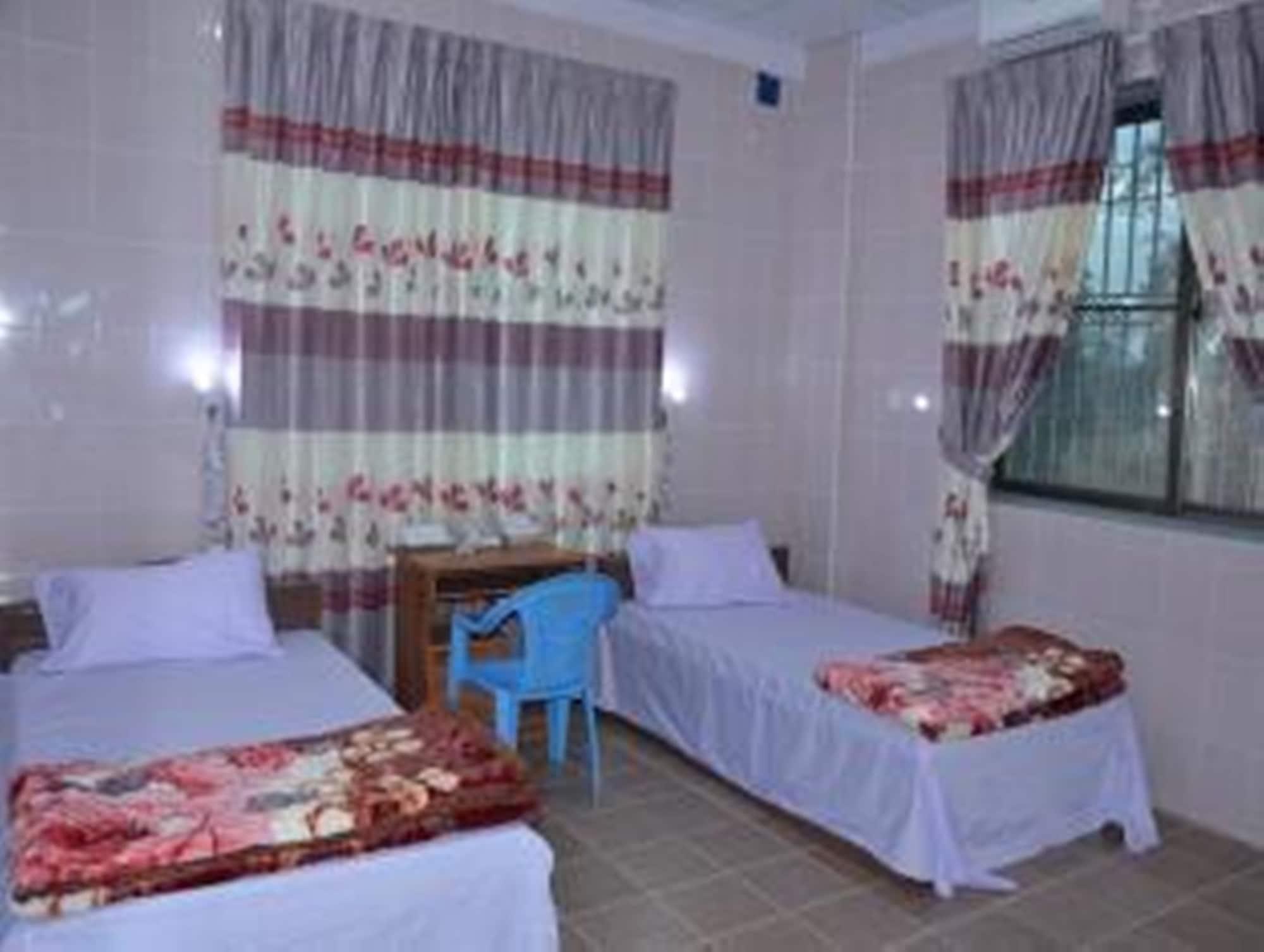 Red Dragon Hotel Hsipaw Εξωτερικό φωτογραφία