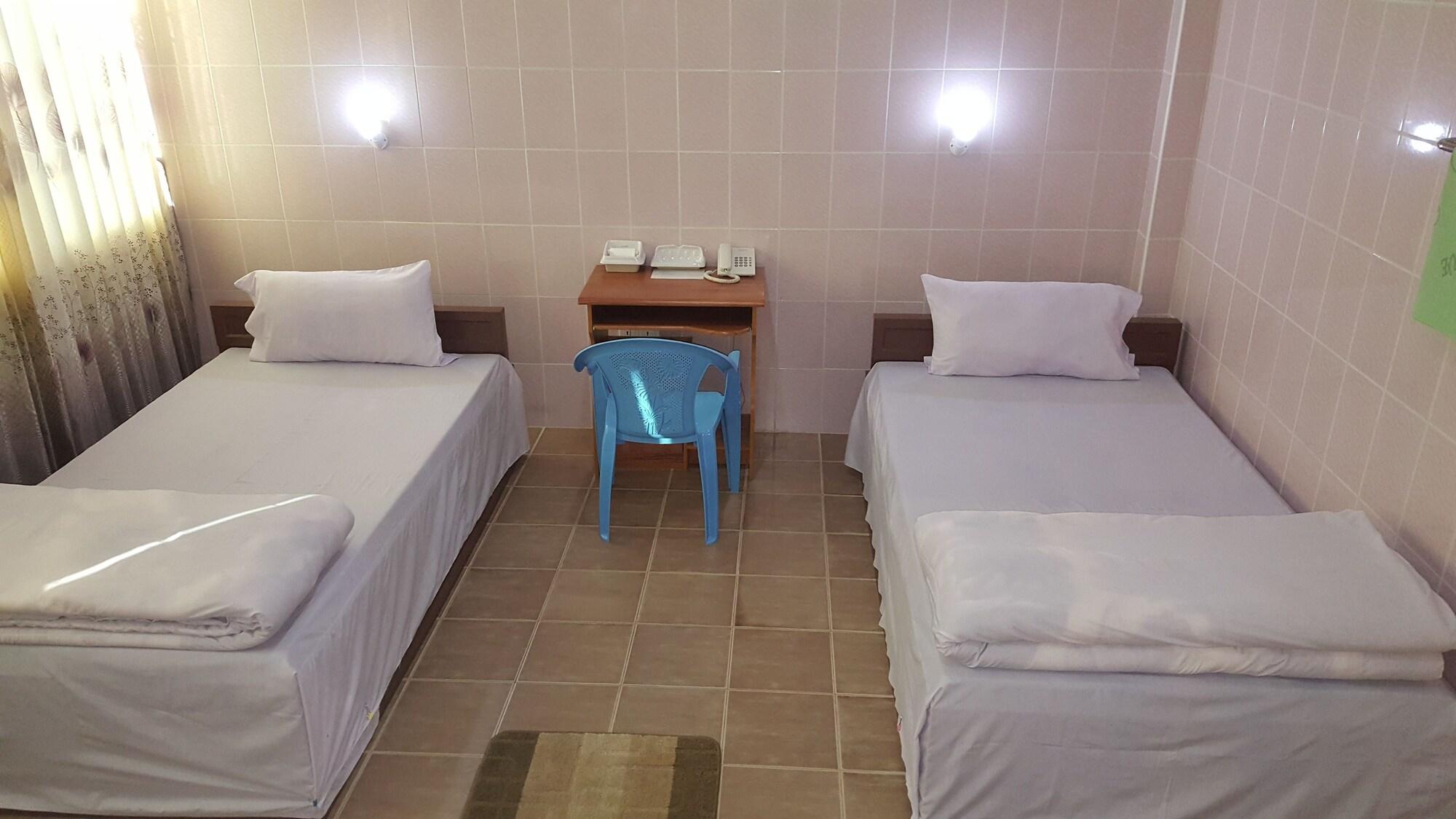 Red Dragon Hotel Hsipaw Εξωτερικό φωτογραφία