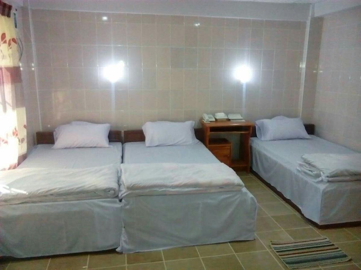 Red Dragon Hotel Hsipaw Εξωτερικό φωτογραφία