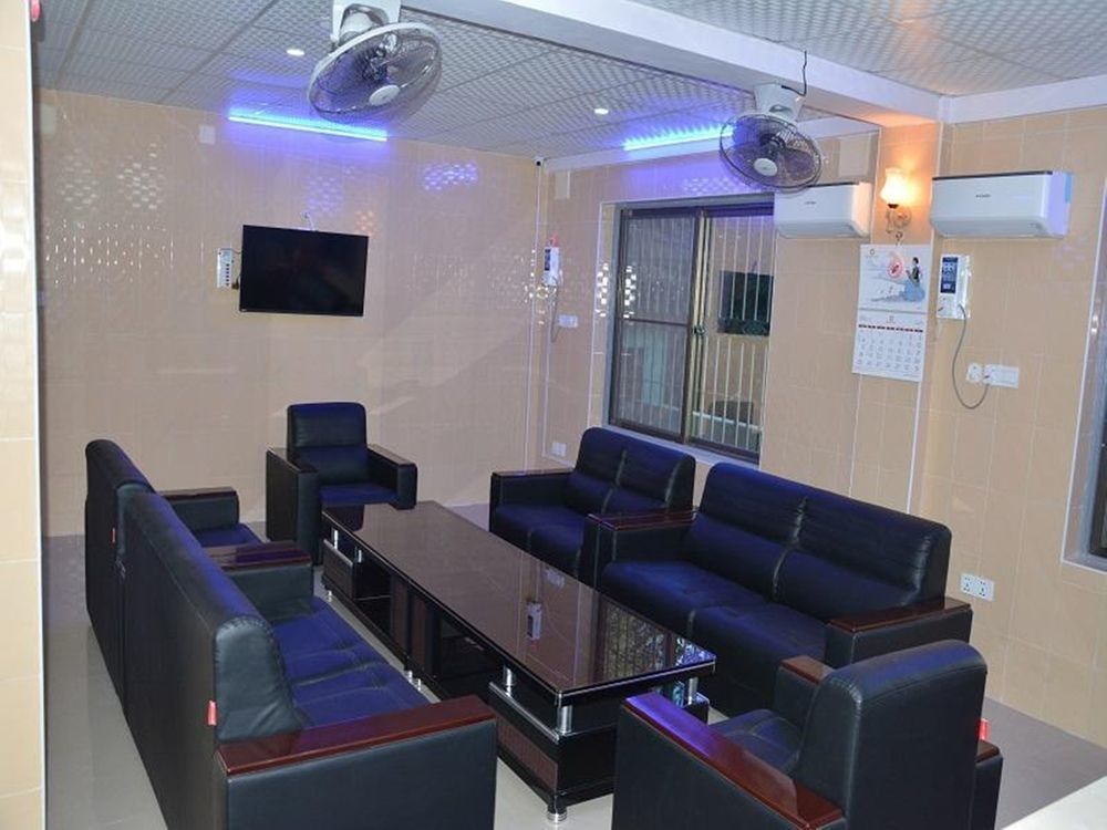Red Dragon Hotel Hsipaw Εξωτερικό φωτογραφία