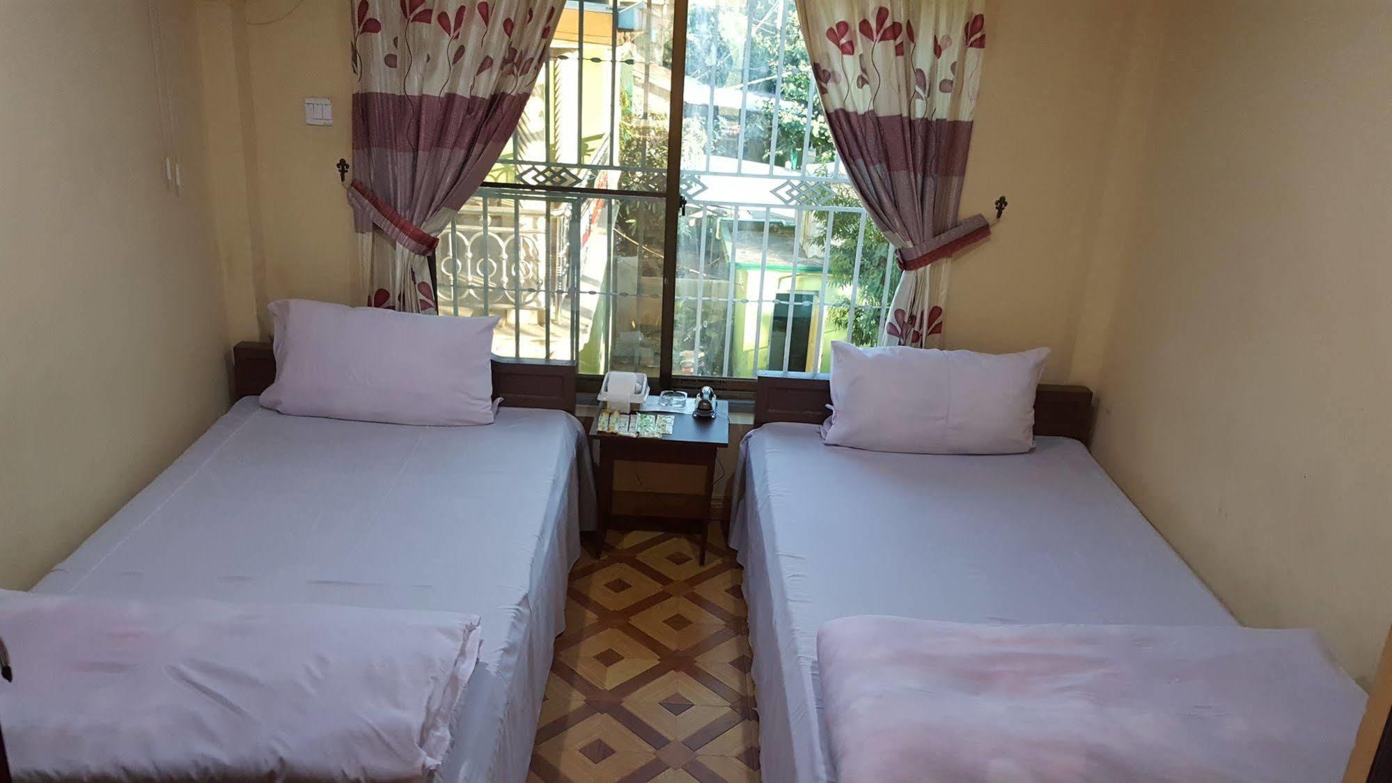 Red Dragon Hotel Hsipaw Εξωτερικό φωτογραφία