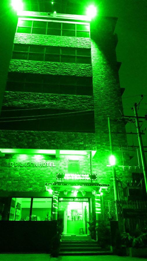 Red Dragon Hotel Hsipaw Εξωτερικό φωτογραφία